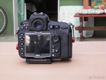 Nikon D810 - 4
