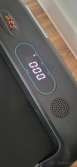 Běžecký pás HRS T-70 (skládací systém, do 90 kg, š. 38 cm, 1 - 4