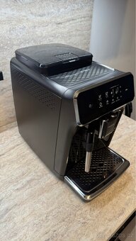 Kávovar Philips řady 2200 - 4
