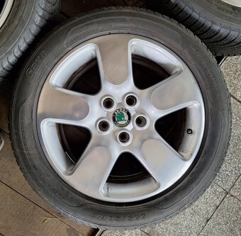 prodám alu kola Škoda 7x17 ET50 ,rozteč 5x112 - 4