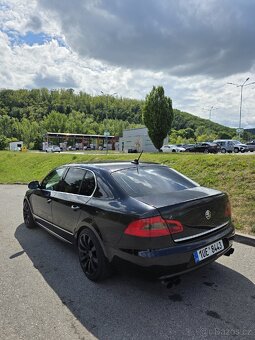 Škoda Superb 3.6 Po investici za 100 000 - 4