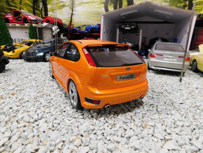 model auta Ford Focus ST Mk2 / Focus RS mk3 Otto mobile 1:18 - 4
