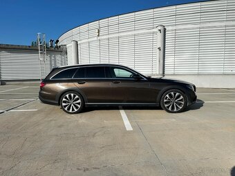 Mercedes-Benz E 220 d 4MATIC AllTerrain - 4