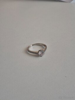 Stříbrný prsten se zirkonem - 4