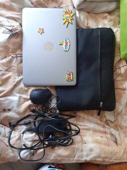 2x Notebooky: Lenovo ThinkPad a HP elitebook - 4