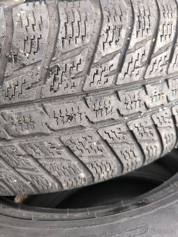 Zimní pneu Nokian WR 235/55 R19 - 4