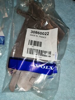 Plast do sedačky na Volvo V 40 - 4