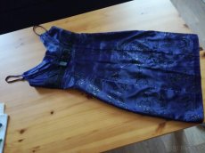 Společenské šaty + kabelka - 4