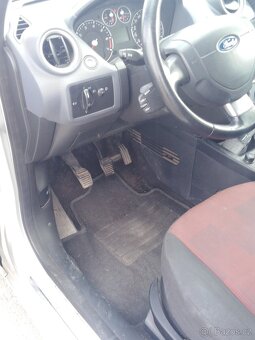 fiesta 1,25 16v 55kw - 4