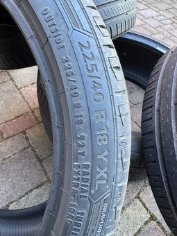 PNEU BARUM 5 - 225/40 r18 XL - 4
