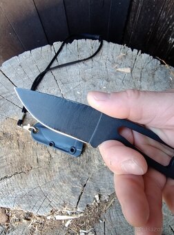 Neck knife - 4