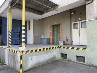 Nabízíme k prodeji nebytové prostory ve Vizovicích - 4