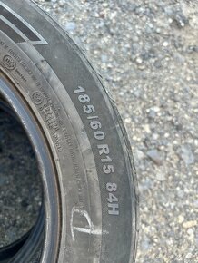 Pneu kumho 185/60/15 - 4