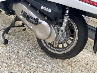 Lambretta V50 Special - 4