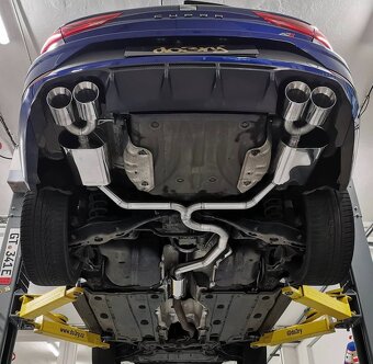 Seat Leon Cupra Carbon DPH - 4