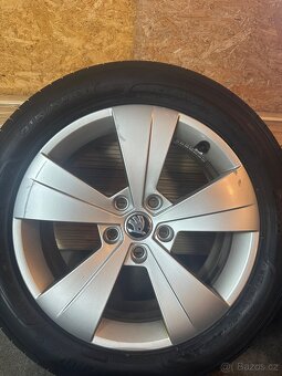 ALU Kola ŠKODA 5x112 R17 TRITON Zánovní Letní Pneu 215/55/17 - 4