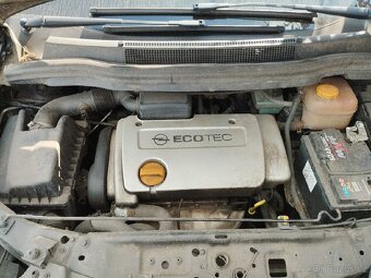 Opel Zafira 1,6 cng - 4