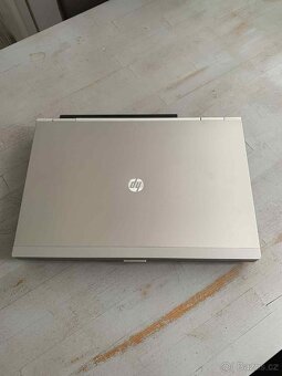 HP EliteBook 8560P - 4