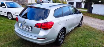 Opel Astra J Spots Tourer - 4