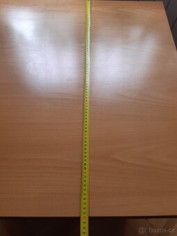 Čtvercový jídelní stůl - 4