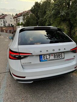 Škoda Superb IV 2020 Laurin&Klement, Webasto, Panorama - 4