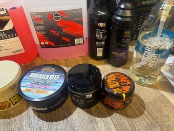 Velké množství detailingové chemie na mytí aut - 4