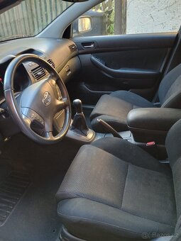 REZERVACE Avensis Combi r.v. 2003 - 4