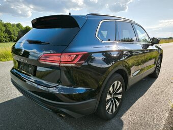 VW Touareg 3,0TDi 4x4 VZDUCH, KŮŽE, Tažné , r.v.12/2020 DPH - 4
