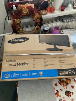 LED monitor Samsung 24’’ - 4