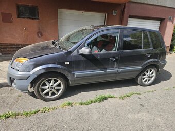 Ford fusion - 4