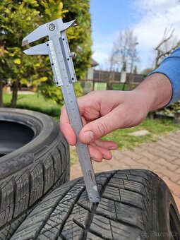 Barum Polaris 5 / 215/50 R18 V - 4