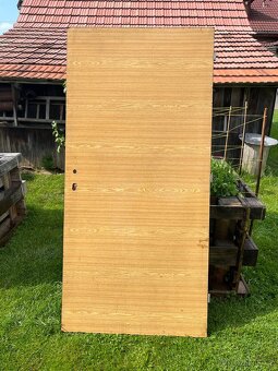 🚪 Prodám vchodové protipožární dveře 90 pravé typizované - 4