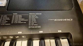 Korg Kross,Yamaha PSR 410 - 4