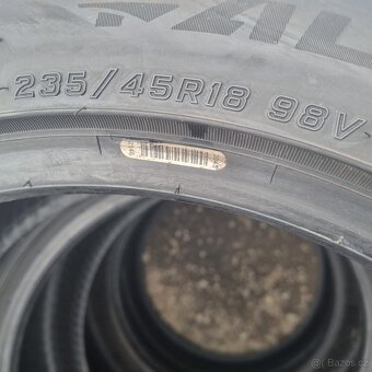 Falken 235/45/18 zimní sada pneumatik 4ks nové - 4