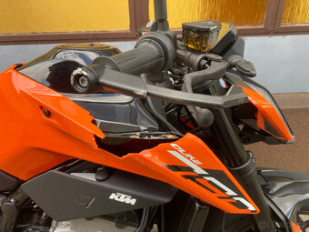 KTM Duke 790 - 4