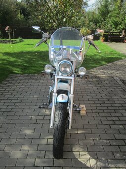 Suzuki VS 750 Intruder - 4