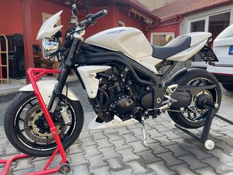 Triumph Speed Triple - 4
