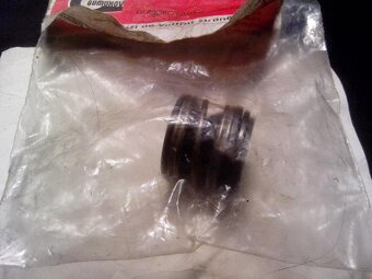 Axiální těsnění vodního čerpadla pro Škoda 100 - 130 - 4