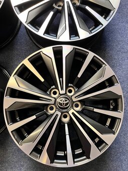 5x114,3 R17 Originál Alu Toyota COROLLA 2025 - NOVÝ STAV - 4
