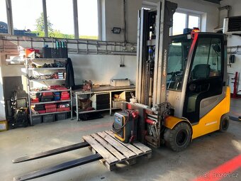 Jungheinrich EFG 425 AKU vysokozdvižný vozík Topení r.v 2020 - 4