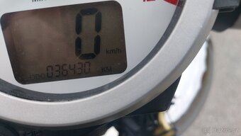 Triumph Speed Triple 1050 - 4