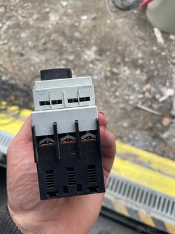 Motorový spouštěč - chránič - 4