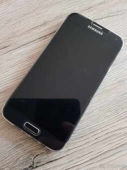 Mobilní telefon Samsung Galaxy S5 Neo - 4