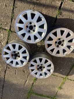 Alu disky Audi 5x112 za 2400 Kč - 4