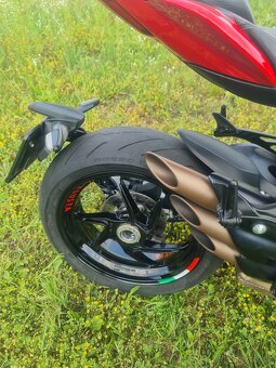Mv agusta brutale 800 - 4