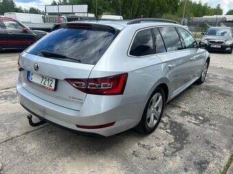 Škoda Superb 2.0TDi DSG - 4