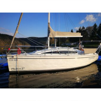 Loď plachetnice Phobos 27 s vestavěným motorem a přívěsem - 4