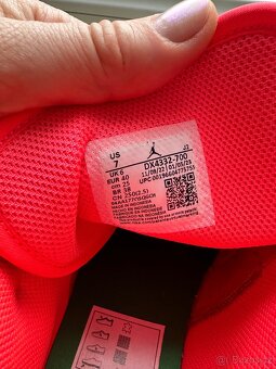 Nike Jordan, úplně nové, stélka 25 čím - 4