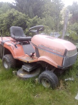 Sekací traktůrek , Husqvarna - 4