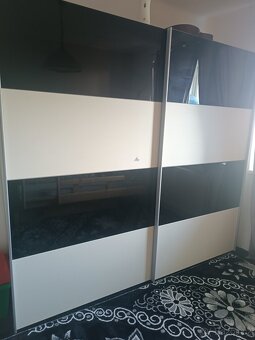 Šatní skříň - 4